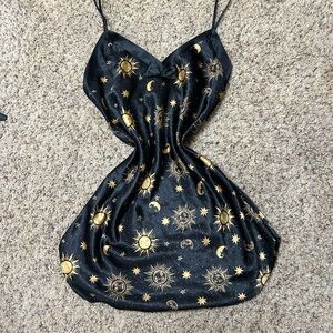 Morgan Taylor Black and Gold Sun and Moon Intimates